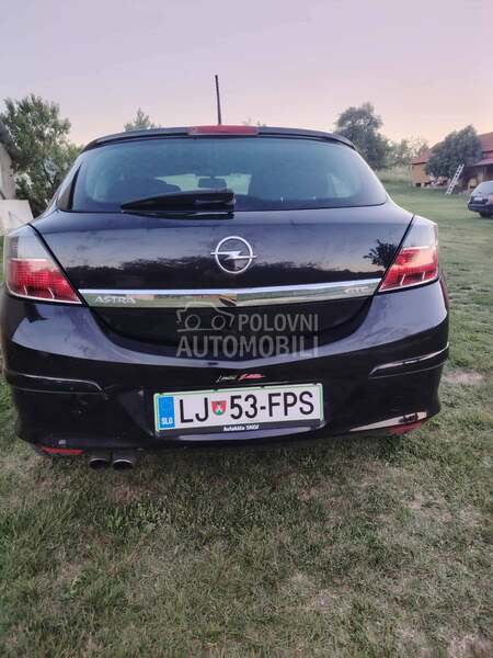 Opel Astra H 1.6 GTC