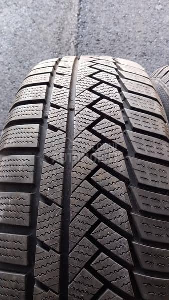 Continental 215/60 R18 Zimska