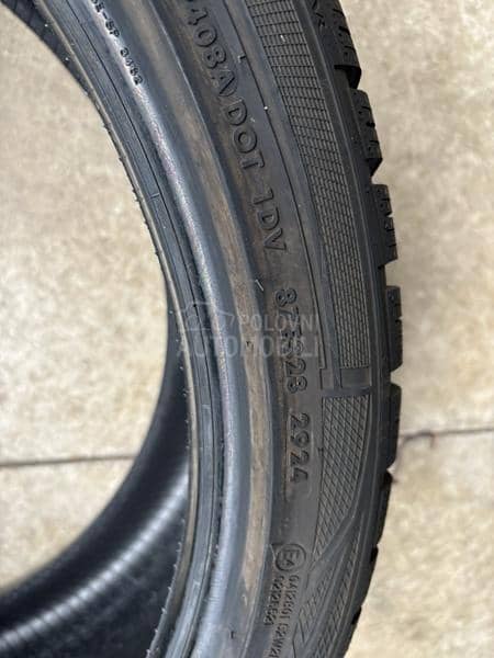 Vredestein 315/30 R22 Zimska