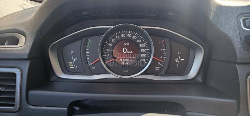 Volvo V70 D2 , R-designe look