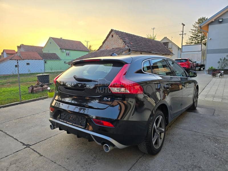 Volvo V40 2.0 D4//F-ULL// Volvo V40 2.0 D4//F-ULL//