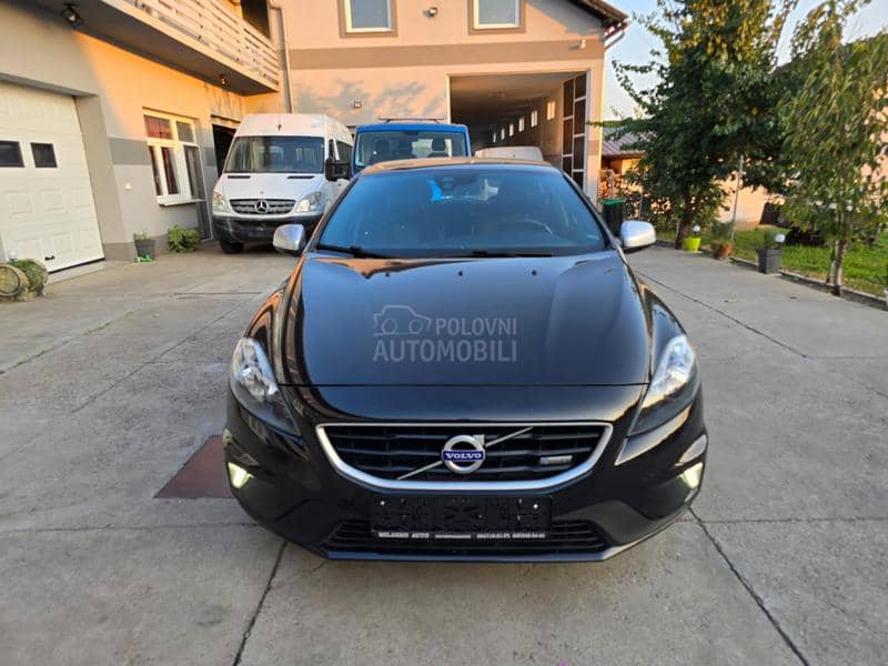 Volvo V40 2.0 D4//F-ULL// Volvo V40 2.0 D4//F-ULL//