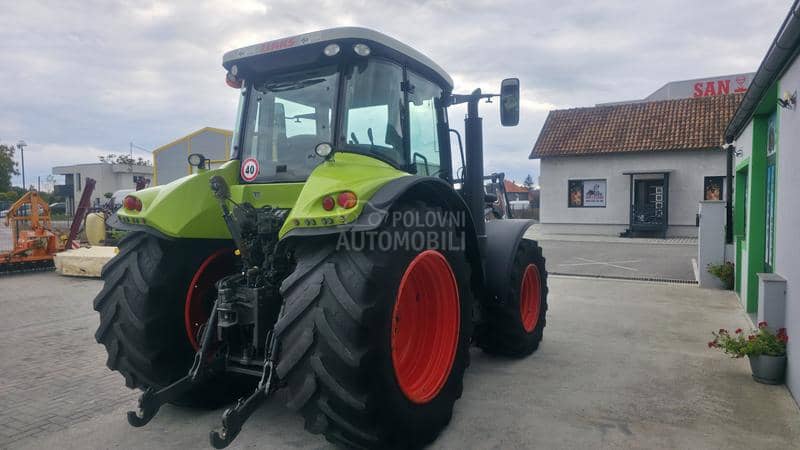 Claas Arion 540