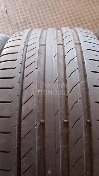 Continental 235/45 R17 Letnja