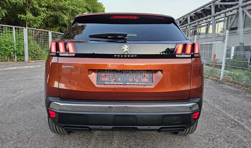 Peugeot 3008 1.5d 131 Allure/Led