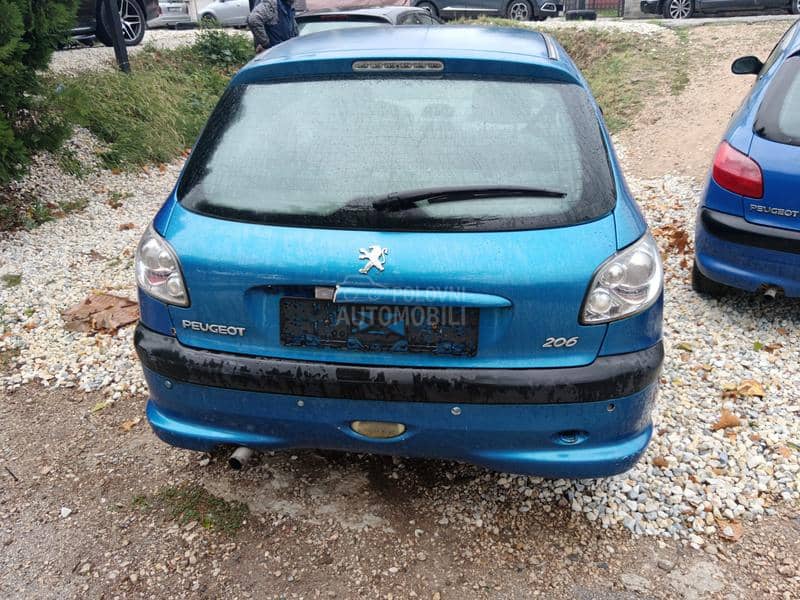 Delovi za Peugeot 206 1,4 i 2005. god.