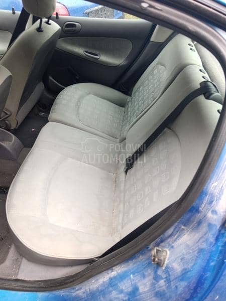 Delovi za Peugeot 206 1,4 i 2005. god.