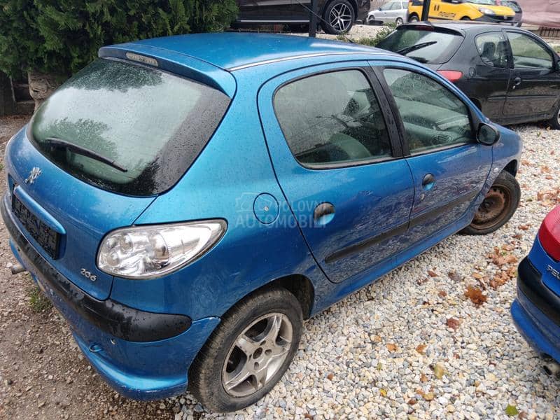 Delovi za Peugeot 206 1,4 i 2005. god.