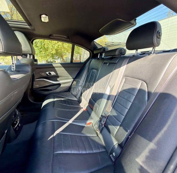 BMW 320 Rezervisan BMW 320 Rezervisan