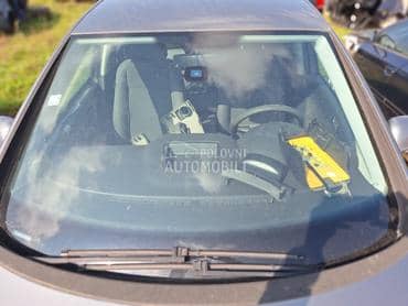 Šoferšajbna za Volkswagen Golf Plus od 2004. do 2014. god.