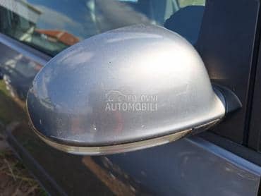 Retrovizor desni za Volkswagen Golf Plus od 2004. do 2014. god.