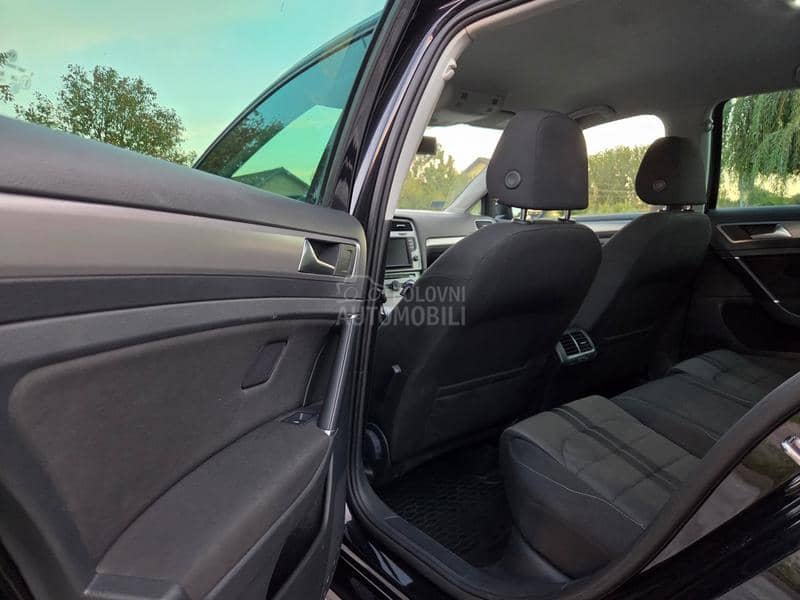 Volkswagen Golf 7 1.6TDI BlueMotion