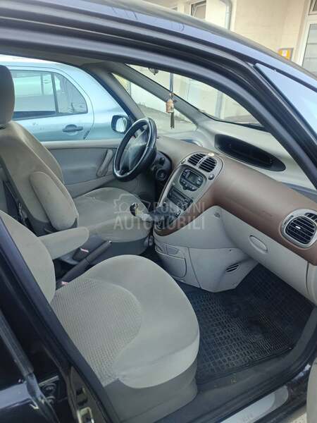 Citroen Xsara Picasso 2.0 hdi