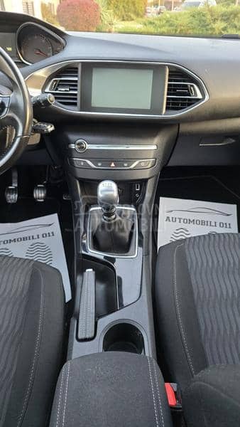 Peugeot 308 1.6 eHDI PANO