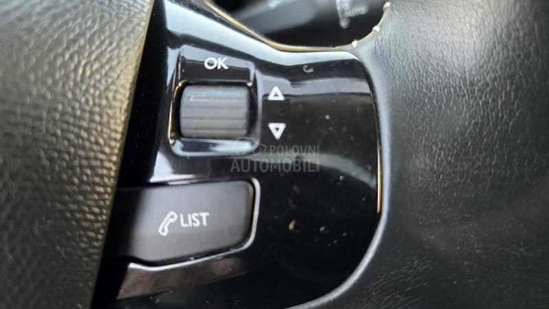 Peugeot 308 1.6 eHDI PANO