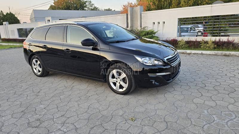 Peugeot 308 1.6 eHDI PANO