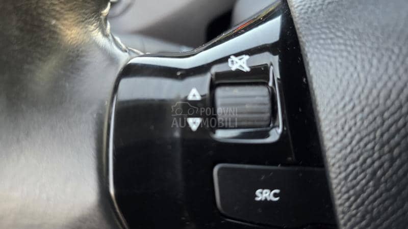 Peugeot 308 1.6 eHDI PANO