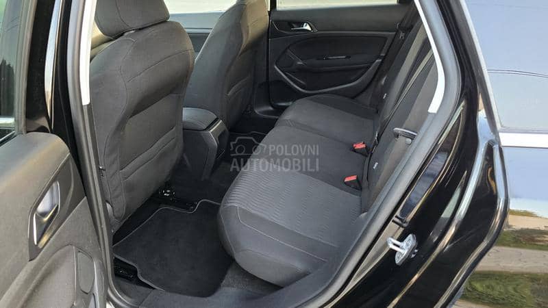 Peugeot 308 1.6 eHDI PANO