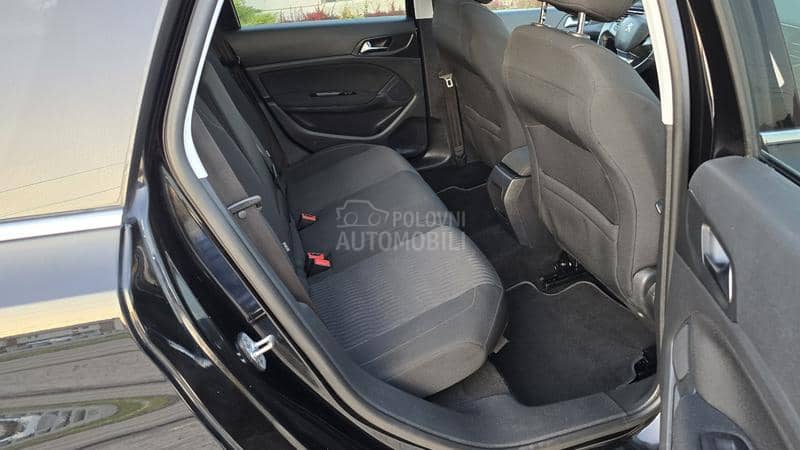 Peugeot 308 1.6 eHDI PANO