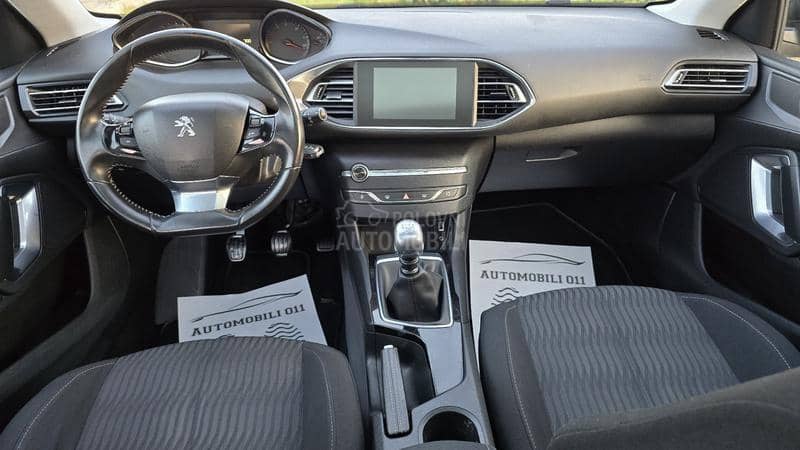 Peugeot 308 1.6 eHDI PANO