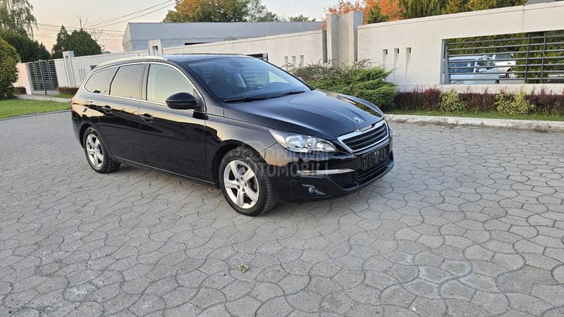 Peugeot 308 1.6 eHDI PANO