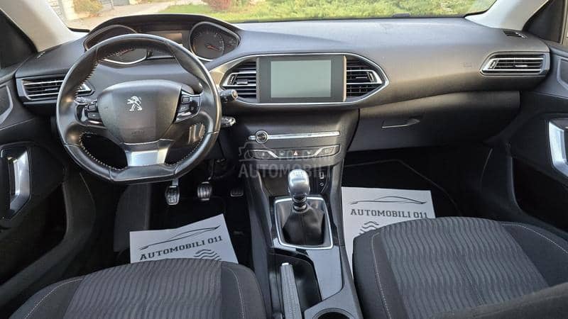 Peugeot 308 1.6 eHDI PANO