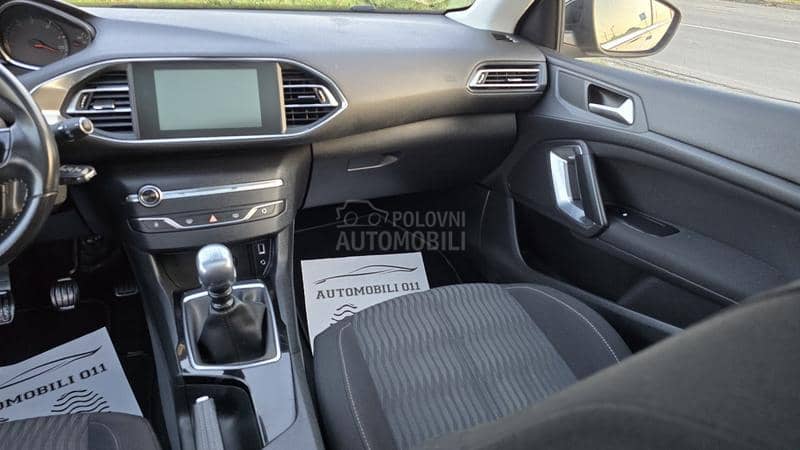 Peugeot 308 1.6 eHDI PANO