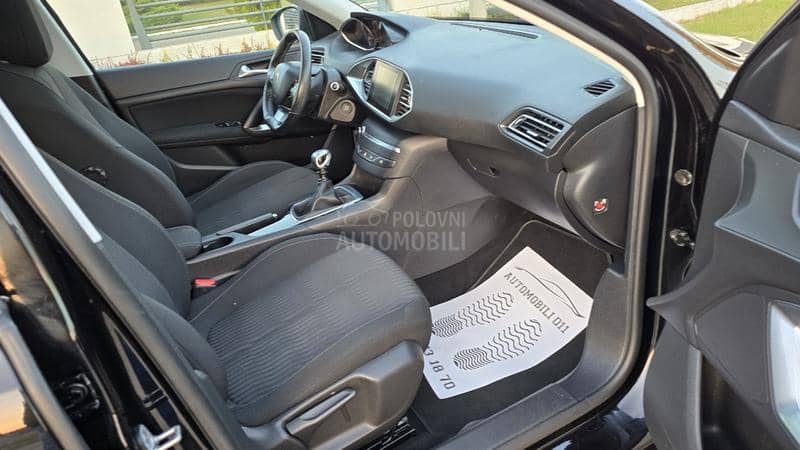 Peugeot 308 1.6 eHDI PANO