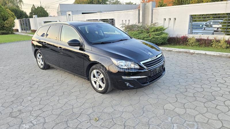 Peugeot 308 1.6 eHDI PANO