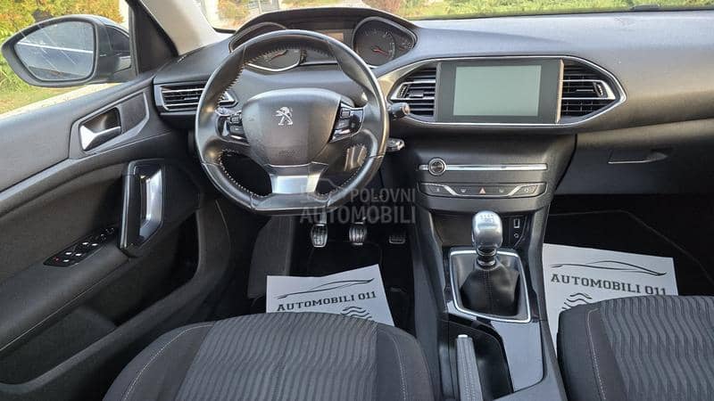 Peugeot 308 1.6 eHDI PANO