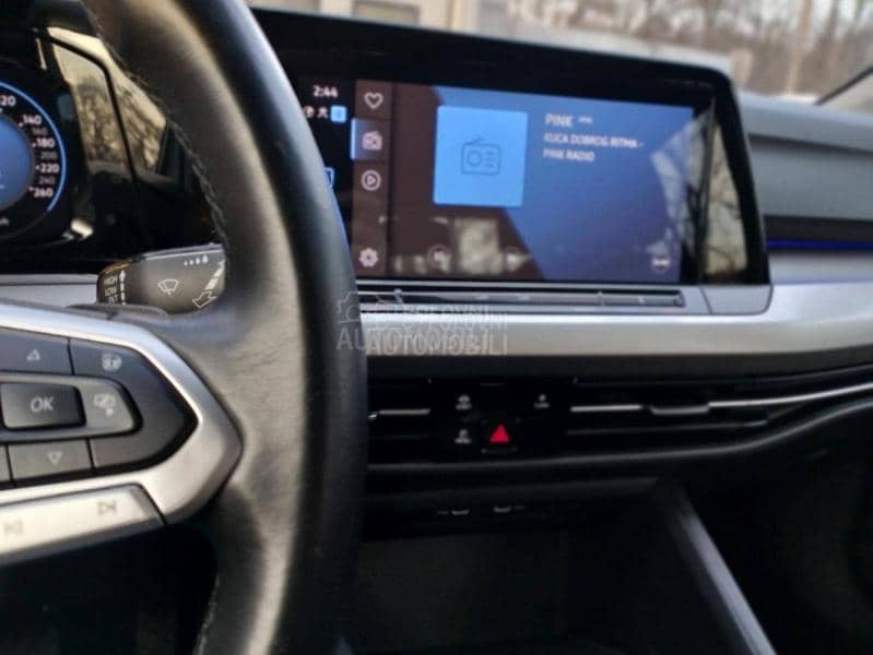 Volkswagen Golf 8 1.5 k a o N O V