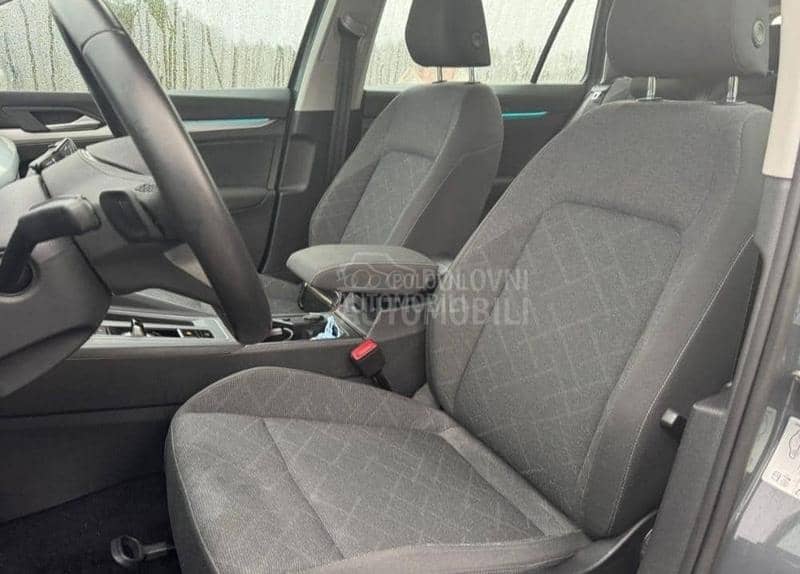 Volkswagen Golf 8 1.5 k a o N O V