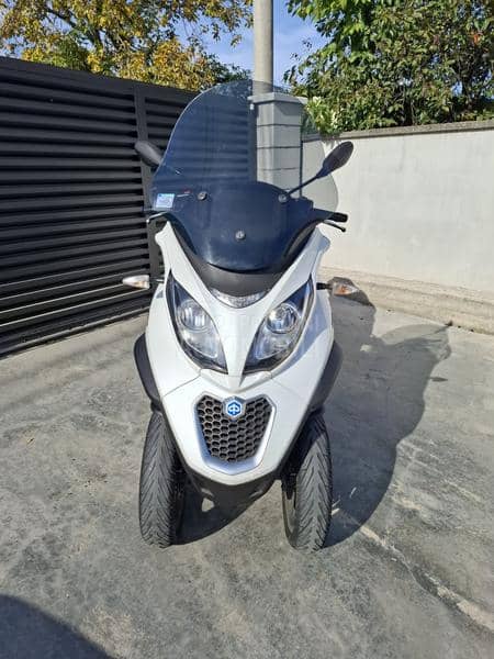 Piaggio MP3 LT B kategorija
