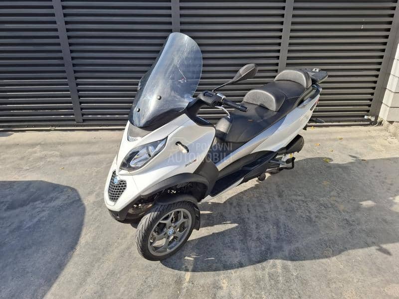 Piaggio MP3 LT B kategorija