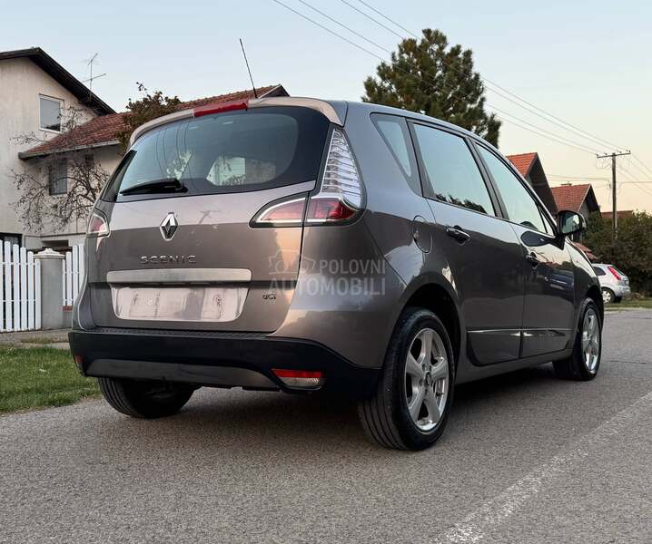 Renault Scenic 1.5 DCI DYNAMIQUE