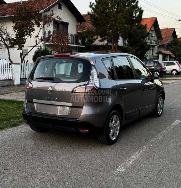 Renault Scenic 1.5 DCI DYNAMIQUE