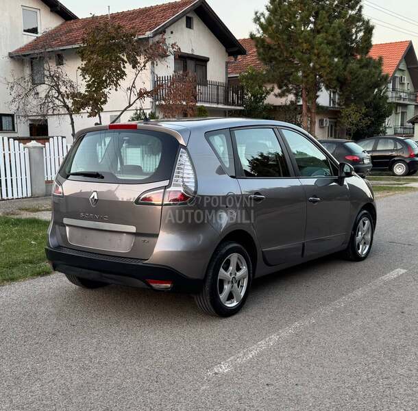 Renault Scenic 1.5 DCI DYNAMIQUE