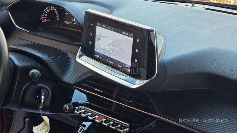 Peugeot 2008 1.5BlueHDi Business