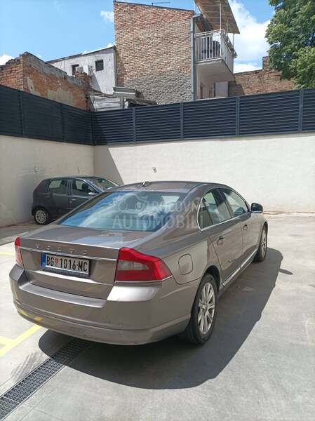 Volvo S80 2.0T