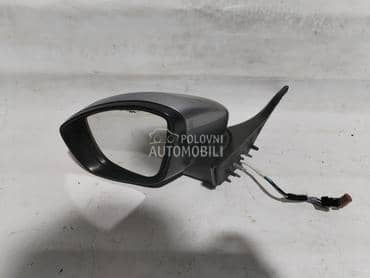 357. Vozacev, levi retrovizor za Peugeot 2008, 208 od 2012. do 2020. god.