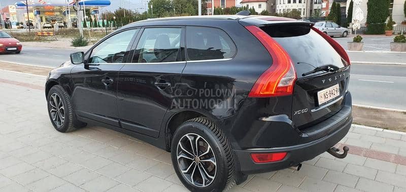 Volvo XC60 2.0 drivE.