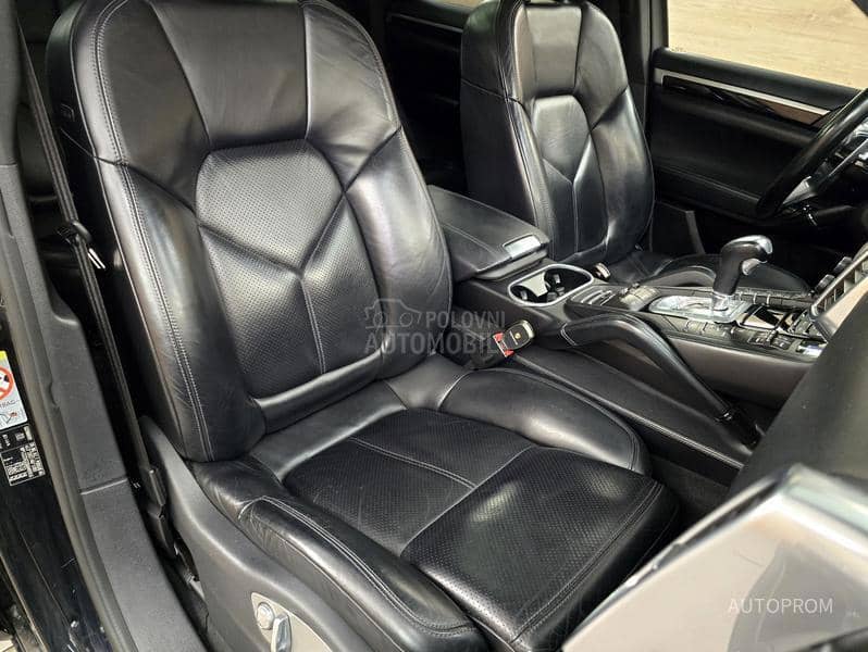 Porsche Cayenne 3.0d LED/VAZDUH