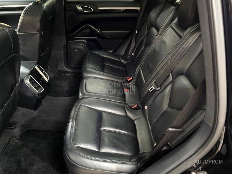 Porsche Cayenne 3.0d LED/VAZDUH