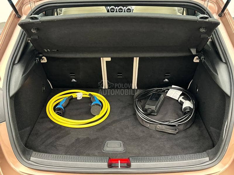 Mercedes Benz A 250 Business Solution