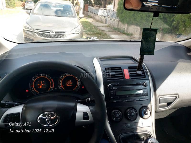 Toyota Auris 