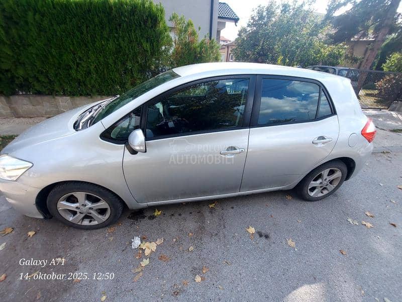 Toyota Auris 