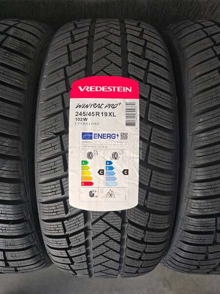 Vredestein 275/40 R19 Zimska
