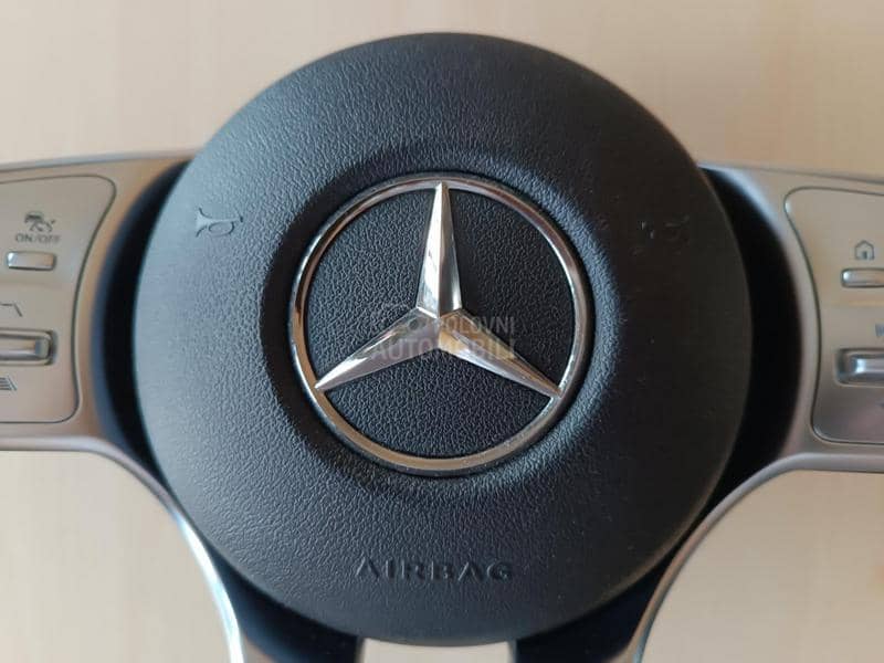 Volan Nov Mercedes G55 AMG