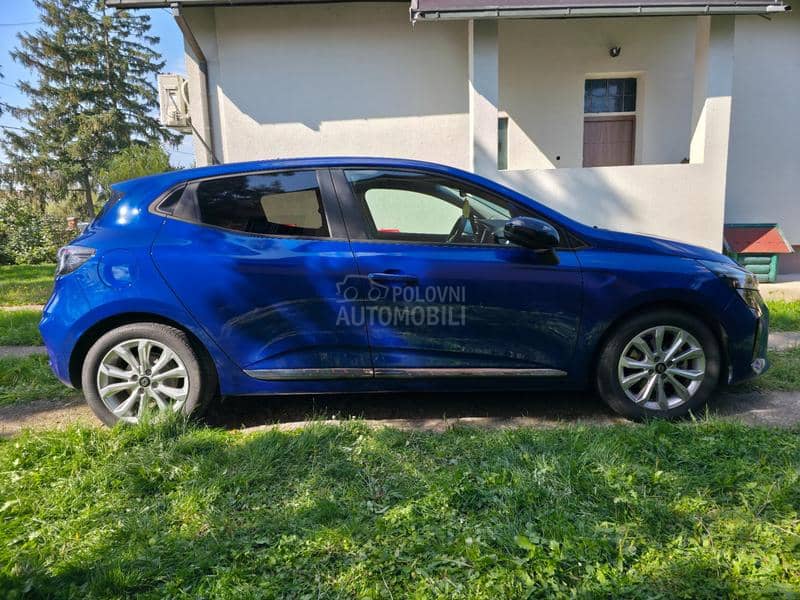 Renault Clio E-TECH Hibrid