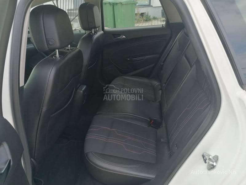 Opel Astra J 1.4i SELECTION CH